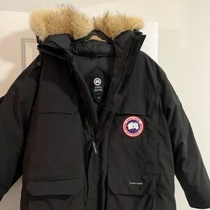 Almost New Canada Goose Mens Expedition Parka